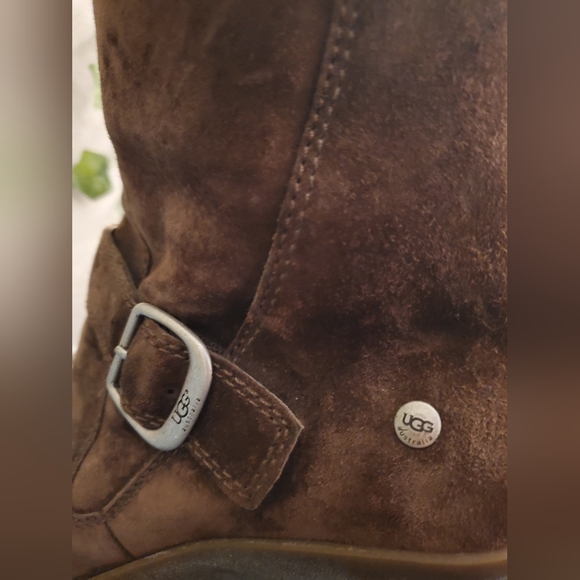 UGG Australia Gizzella Wedge Booties - Picture 3 of 16